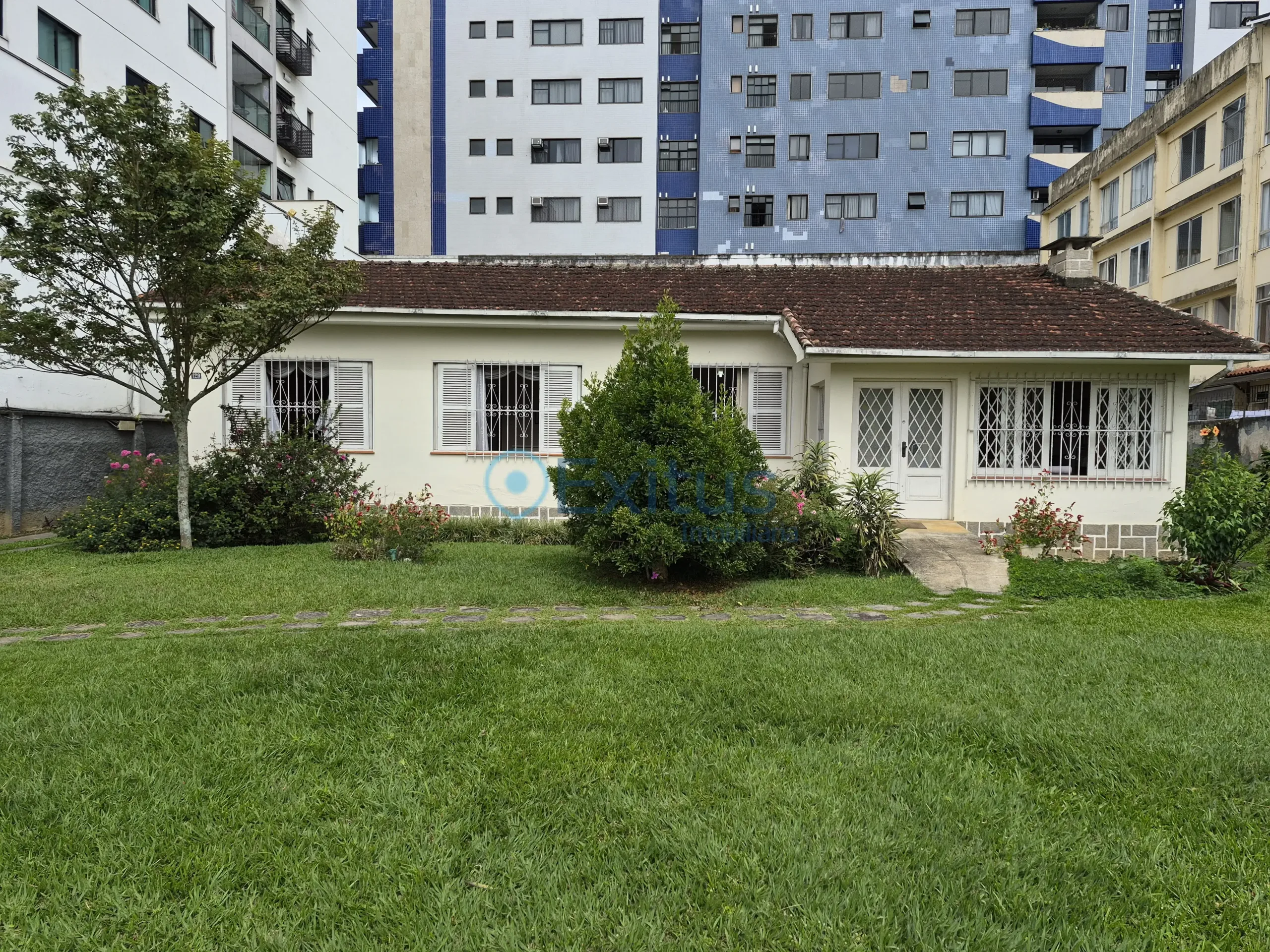 Casa Exclusiva na Várzea – Terreno de 1.104m² | Teresópolis - Foto 1