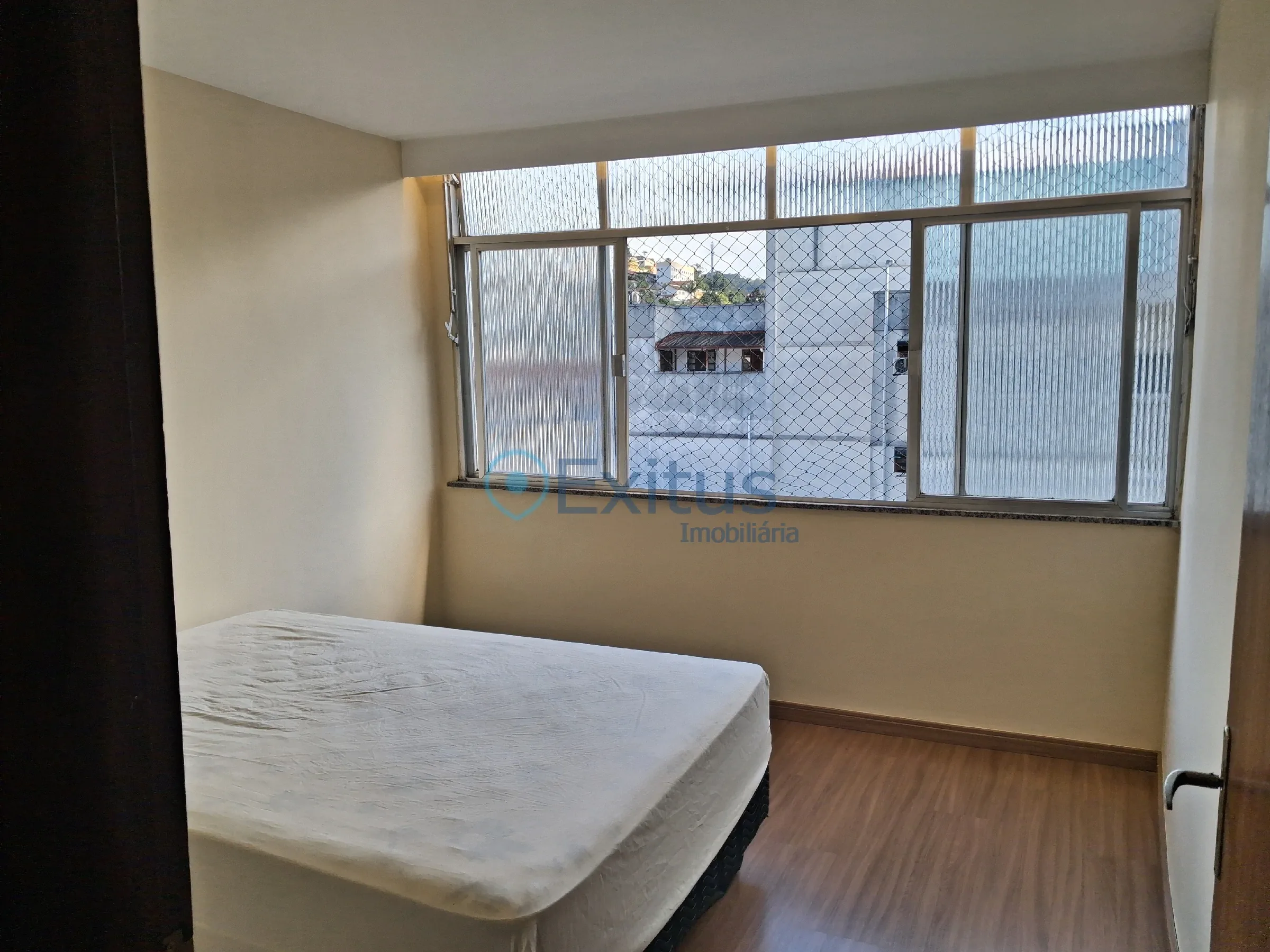Apto. com 2 quartos e escritório bem no centro comercial - Foto 4