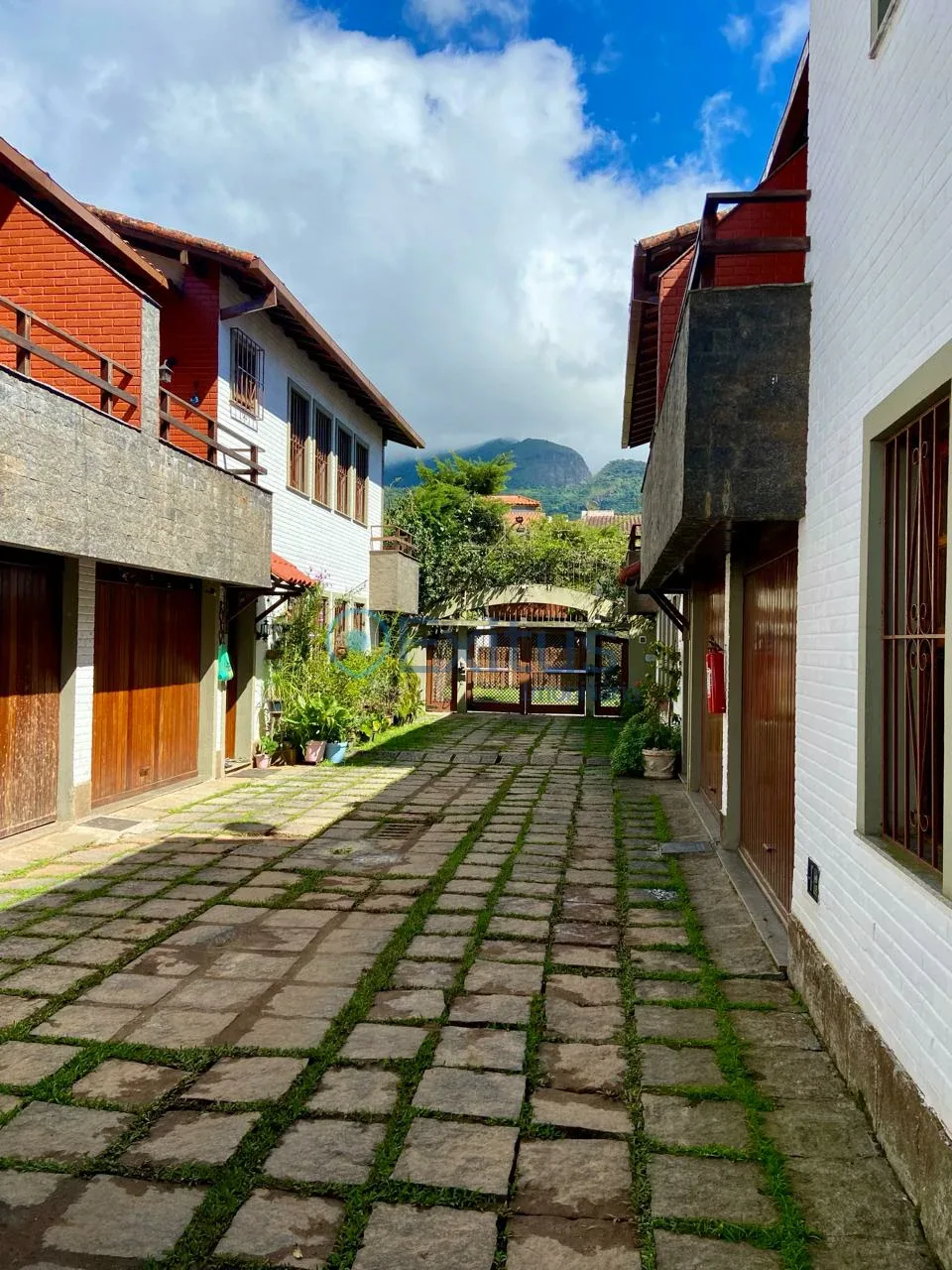 Casa à Venda no Alto em Teresópolis 3 Quartos, Suíte e Condomínio com Lazer Completo - Foto 3