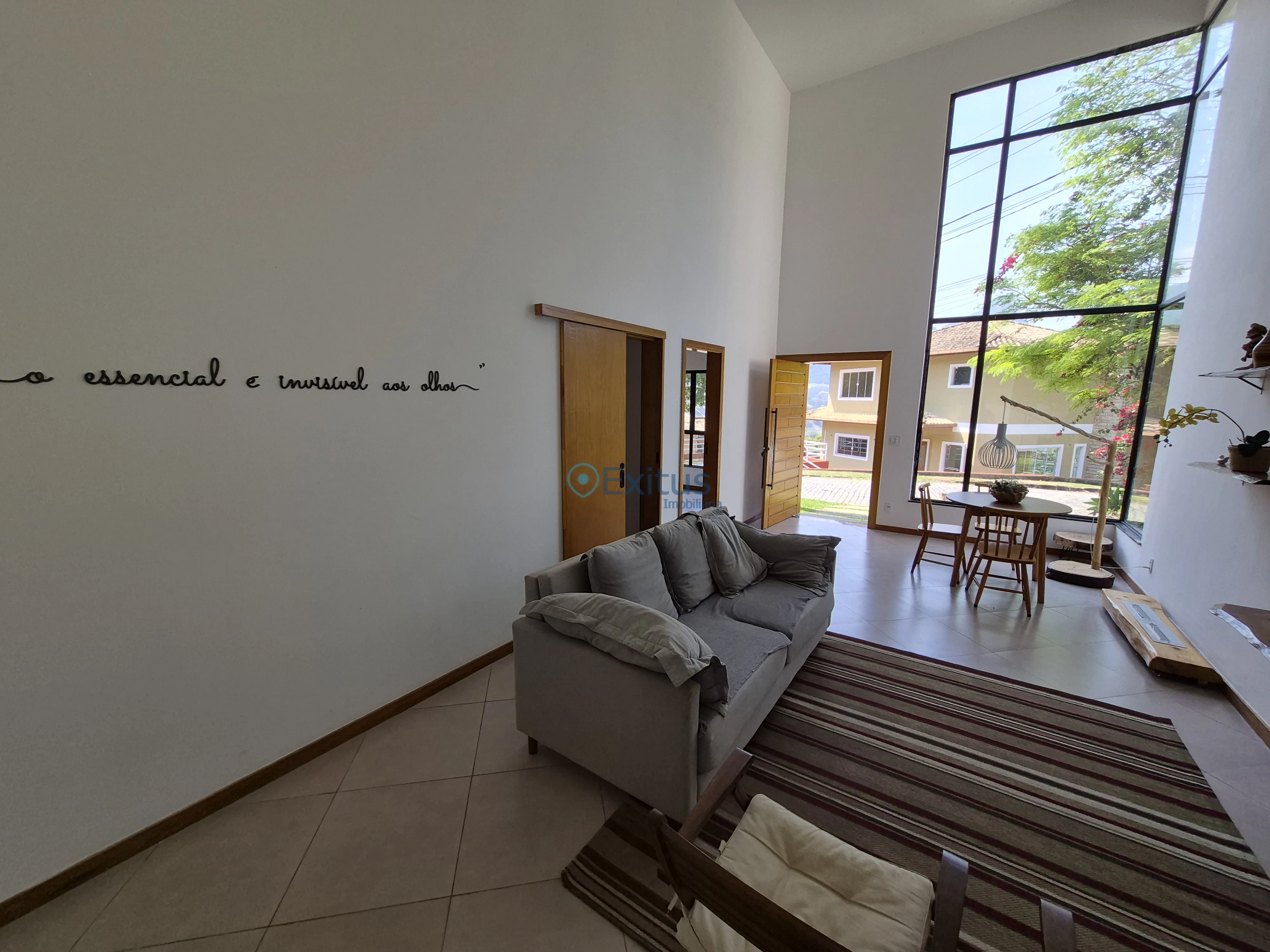 Linda Casa Linear no Condomínio Parque das Rosas - Foto 4