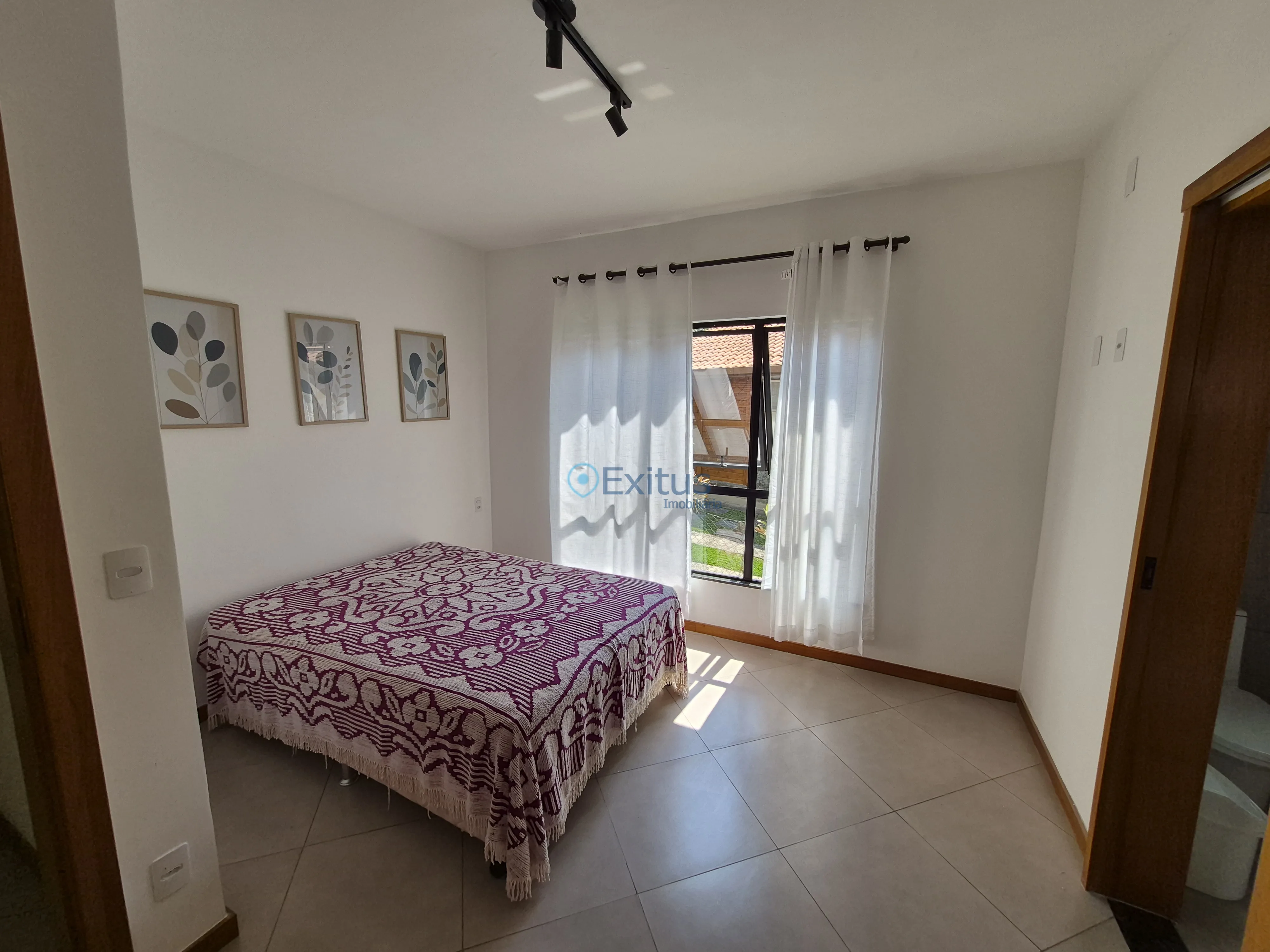 Linda Casa Linear no Condomínio Parque das Rosas - Foto 9