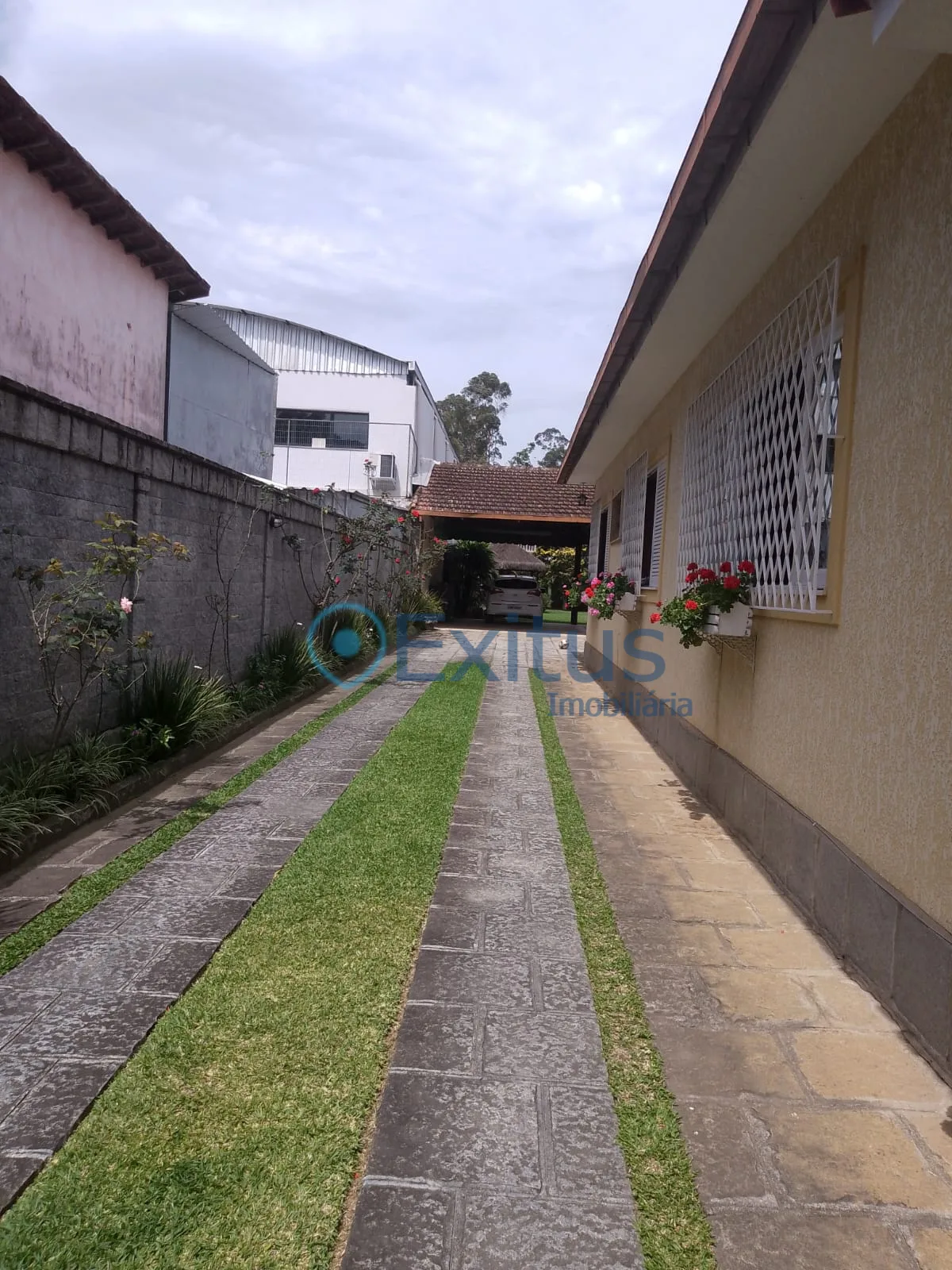 Excelente Casa no Centro de Teresópolis/RJ - Miniatura 12