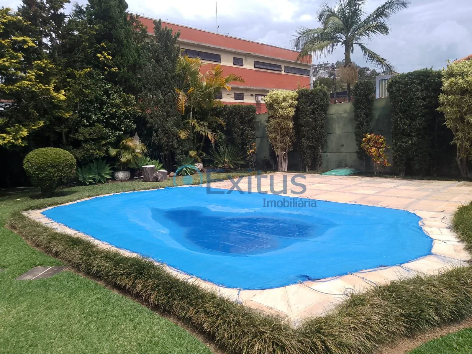 Excelente Casa no Centro de Teresópolis/RJ - Miniatura 16