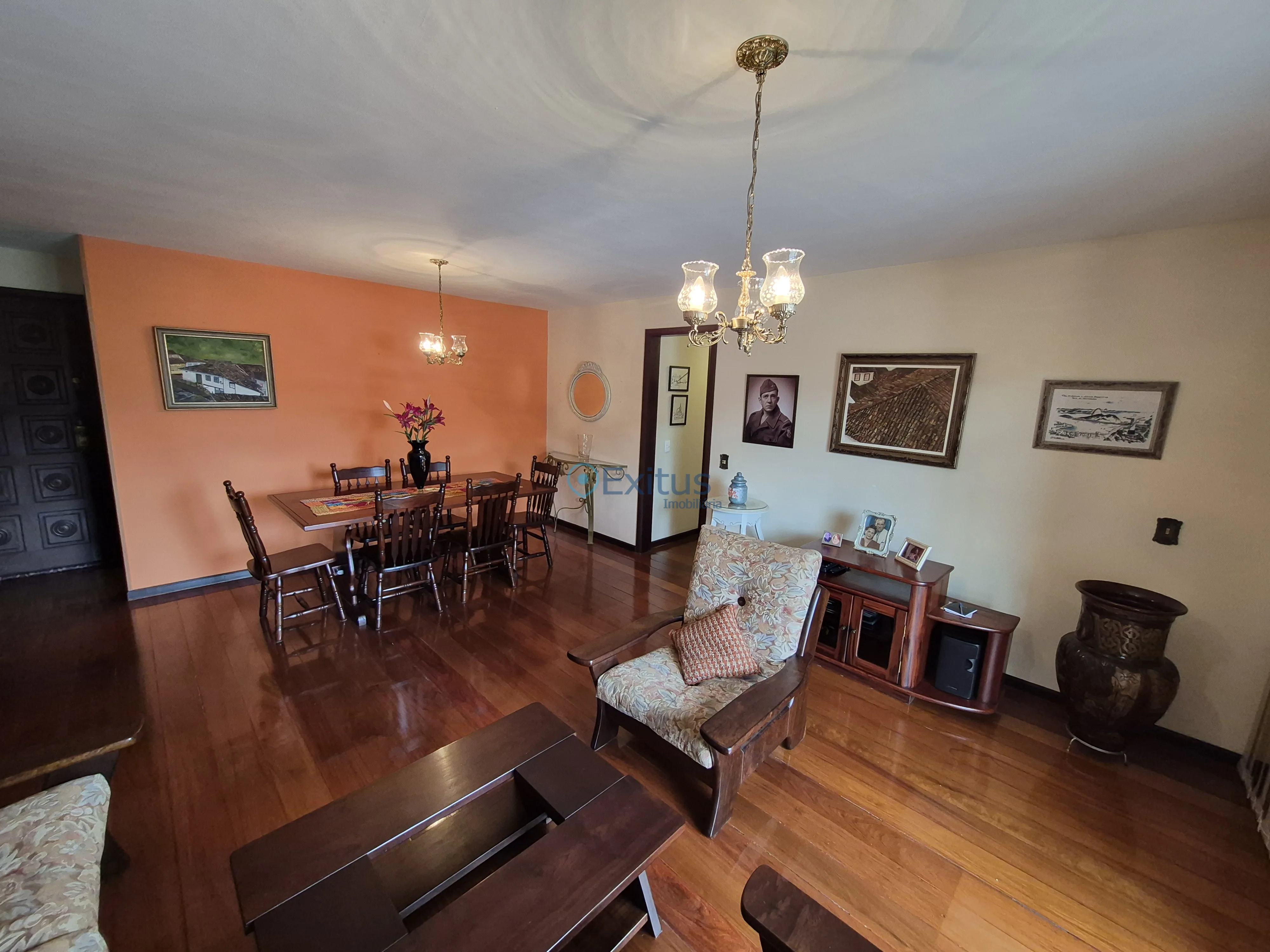 Apartamento à venda com 1 quarto e 1 suíte em Várzea, Teresópolis - Miniatura 4