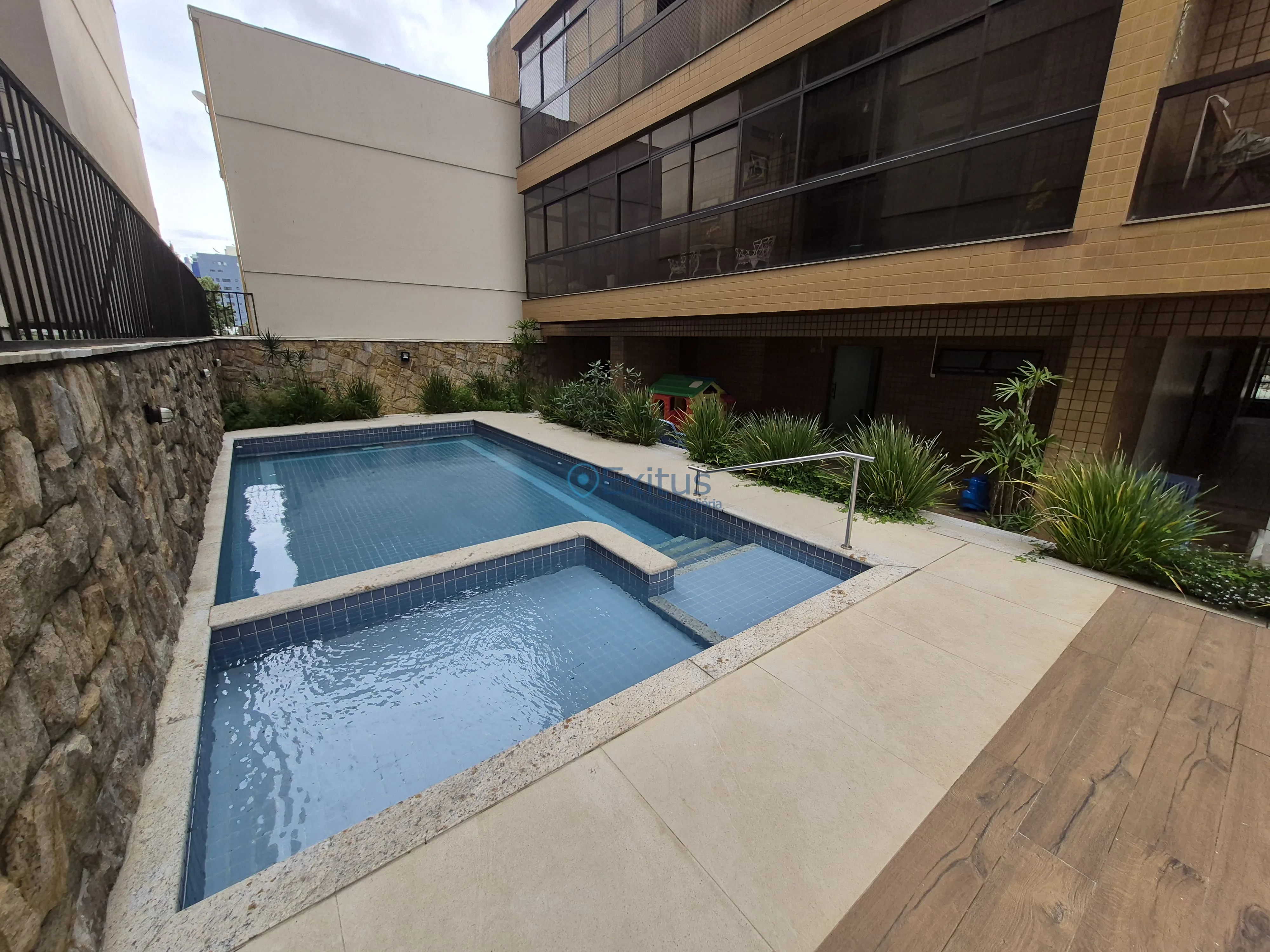 Apartamento à venda com 1 quarto e 1 suíte em Várzea, Teresópolis - Foto 3